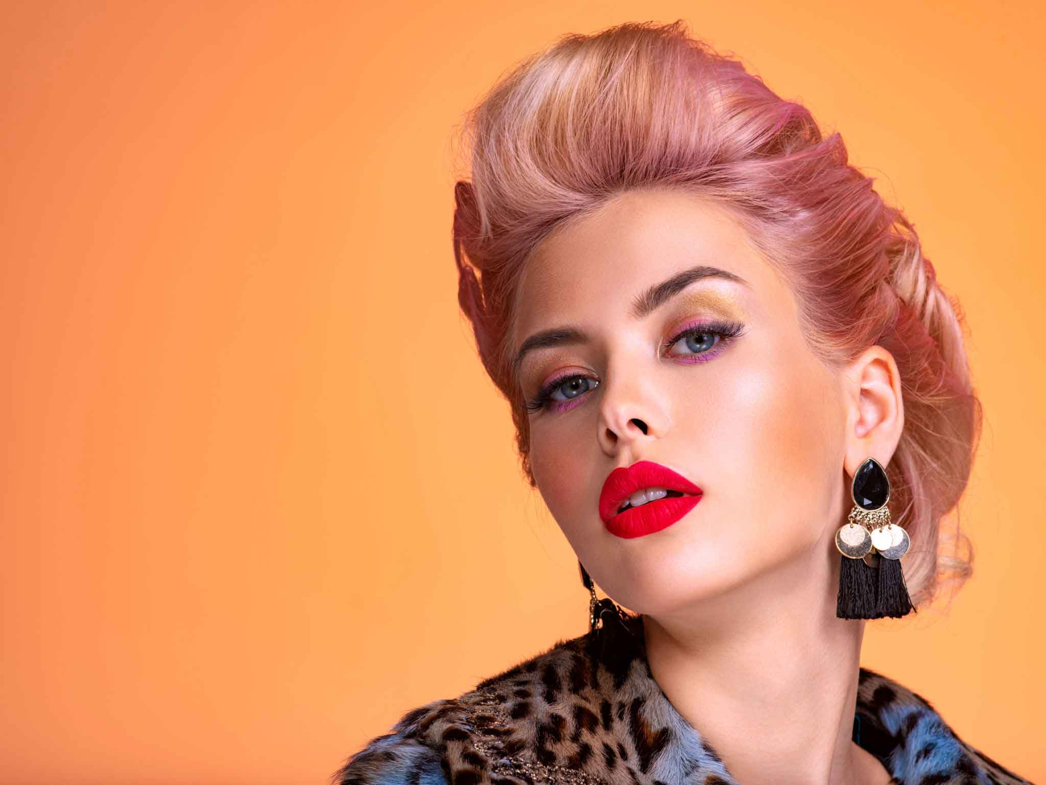 Learn How to Apply Makeup Step by Step for Beginners